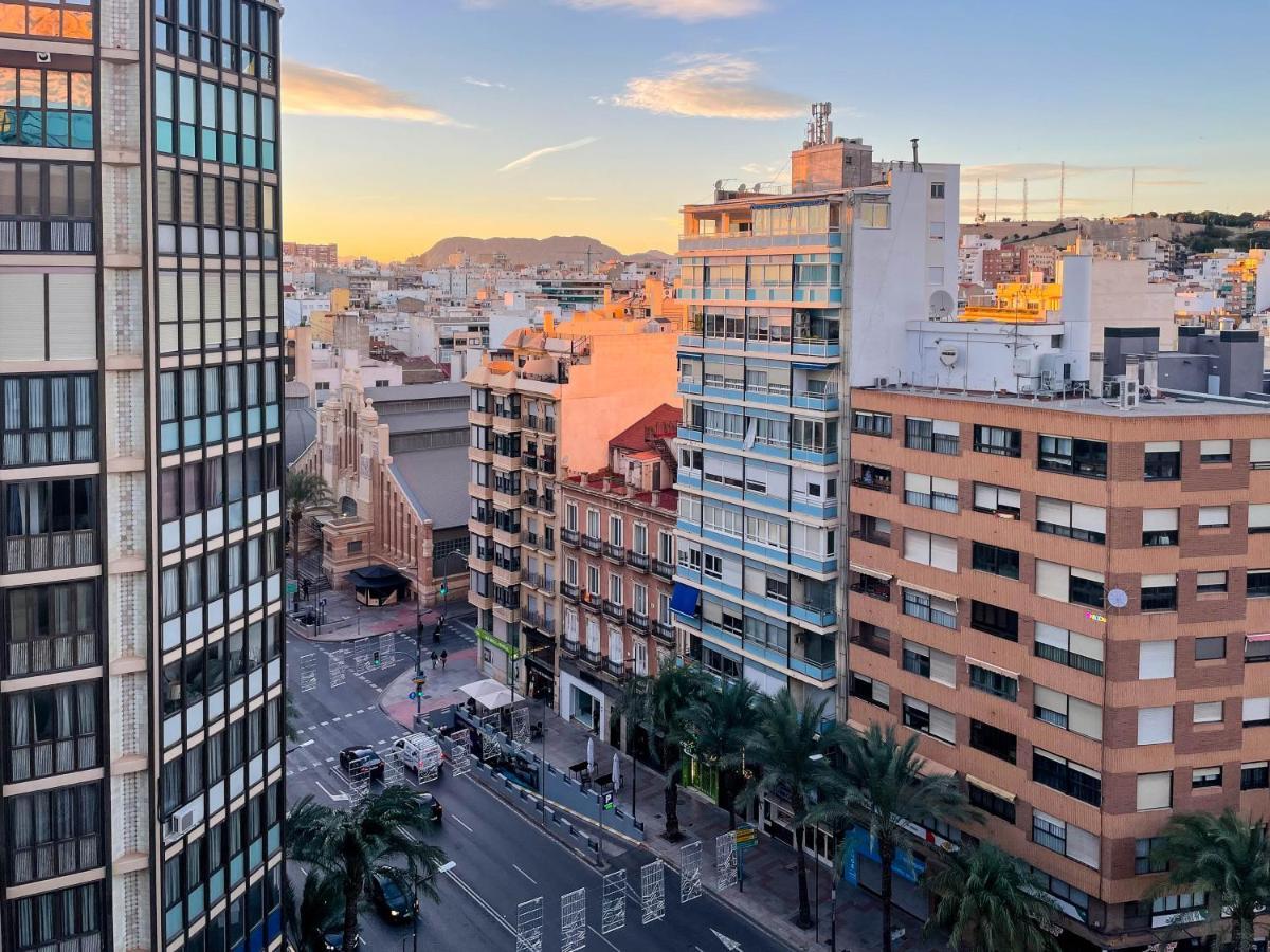Amplio apartamento en pleno corazón de Alicante Exterior foto