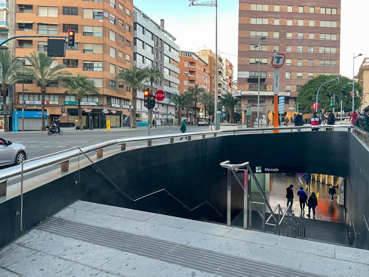 Amplio apartamento en pleno corazón de Alicante Exterior foto